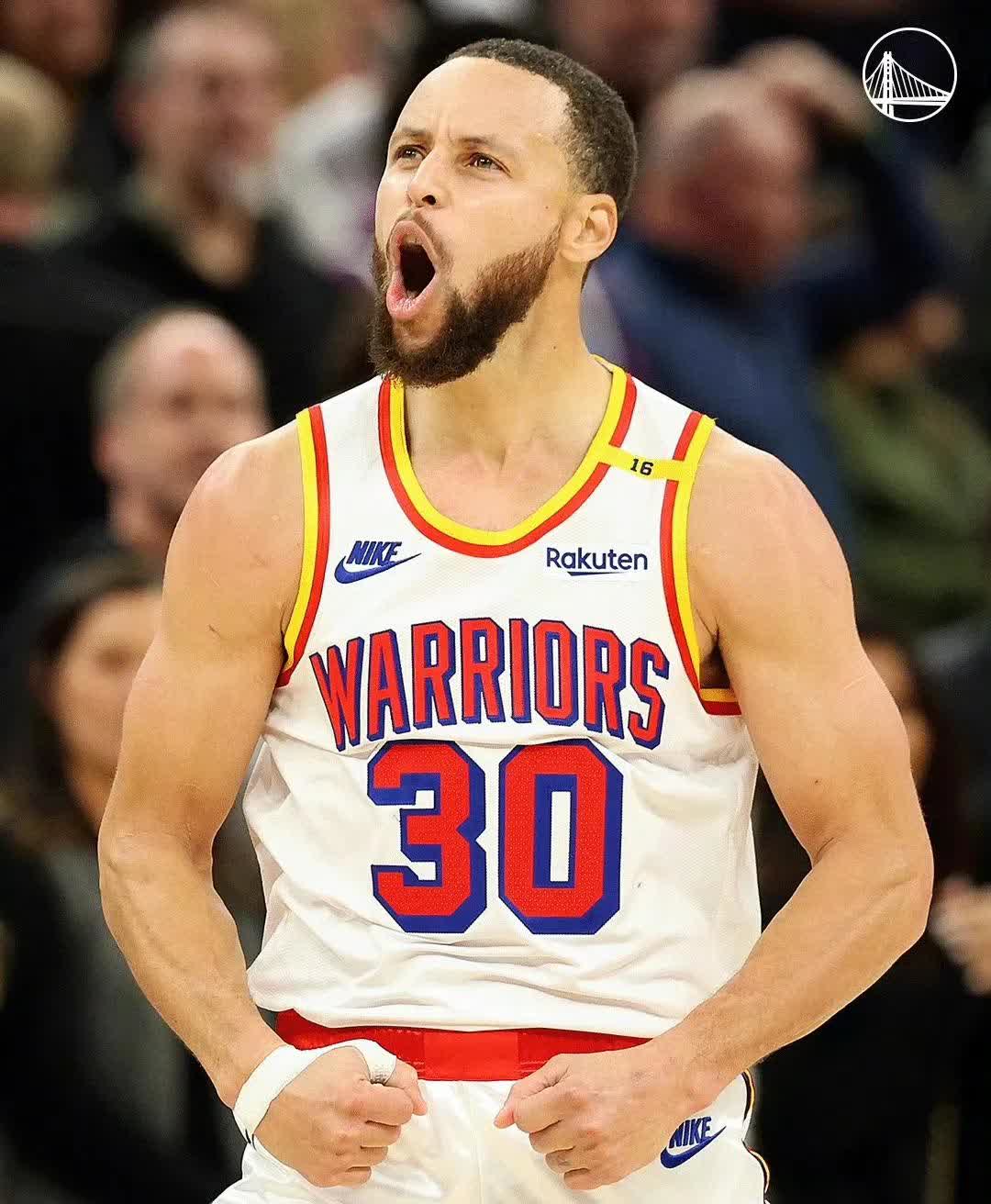 库里迎来三赛季高光表现，切尔西球迷沸腾！(库里各赛季三分统计)