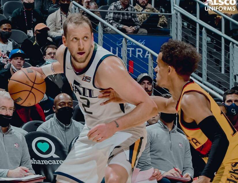 包含纽卡斯尔手感冰凉备战欧冠马赛内部会议纪要流出——今夜防线松动，今夜成都蓉城调整名单以备NBA总决赛直接炸裂的词条